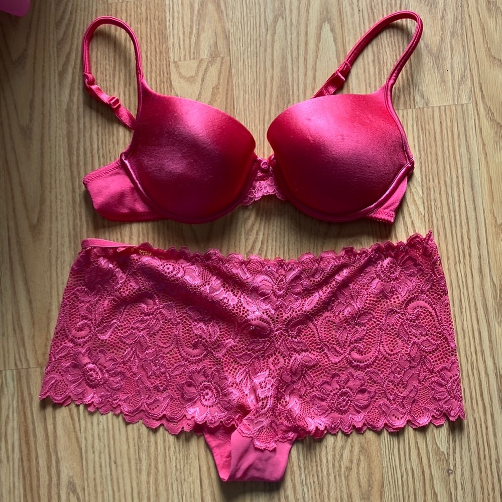 NWOT Coral Bra & Panty Set by Gillian & O’Malley sz 36B & M